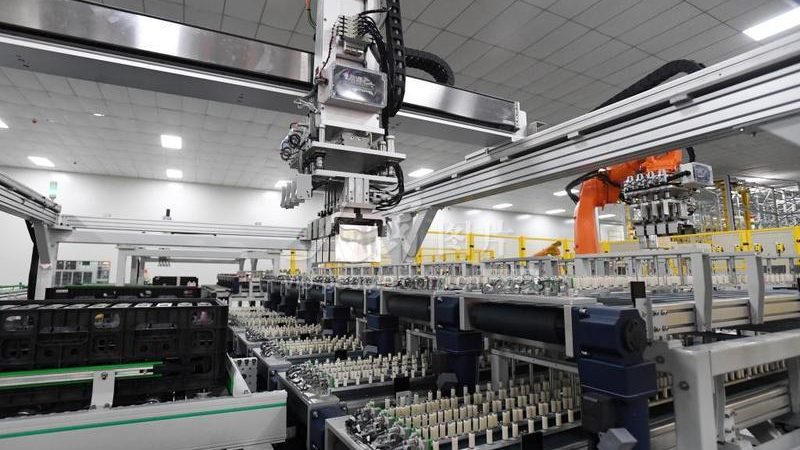 物流园屋顶光伏项目发电量计算：关键步骤与注意事项**